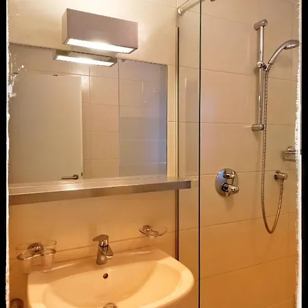 Russhutte Apartment